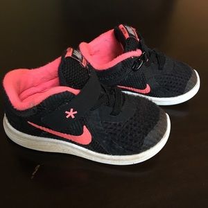 Toddlers GUC Nike Flyease